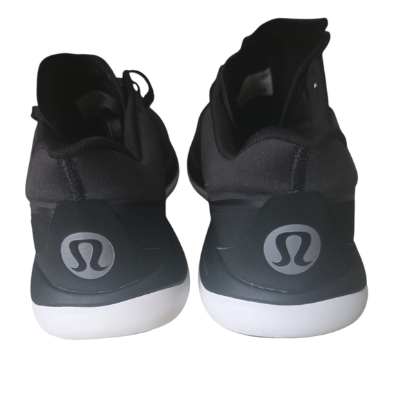Lululemon Chargefeel Workout Low Sneakers Women’s 9 Black White - Picture 1 of 7